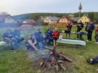 : Das Maibaumaufstellen am Plachtin. Foto: Richard Šulko