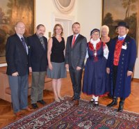 v.l.: Daniell Meller(Kulturverband), Christoph Lippert (Sudetendeutsche Landsmannschaft), Lenka Buková Vízková (BGZ Trautenau),Martin Dzingel (Landesversammlung), Irena Šulková (Bund der Deutschen in Böhemn), Irena Kuncová (BGZ Mährisch Trübau), Richard Šulko (Bund der Deutshen in Böhmen) 