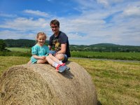 : Vojtěch Šulko mit seiner Tochter Karoline. Foto: Richard Šulko