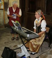 Terezie Jindřichová (r) mit ihrer Oma Elfrieda Šulková