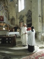 Mons. Wuchterl beim Lesen des Evangeliums. Foto: Terezie Jindřichová