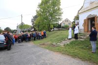 auf dem Dorfplatz. Foto: Jan Borecký